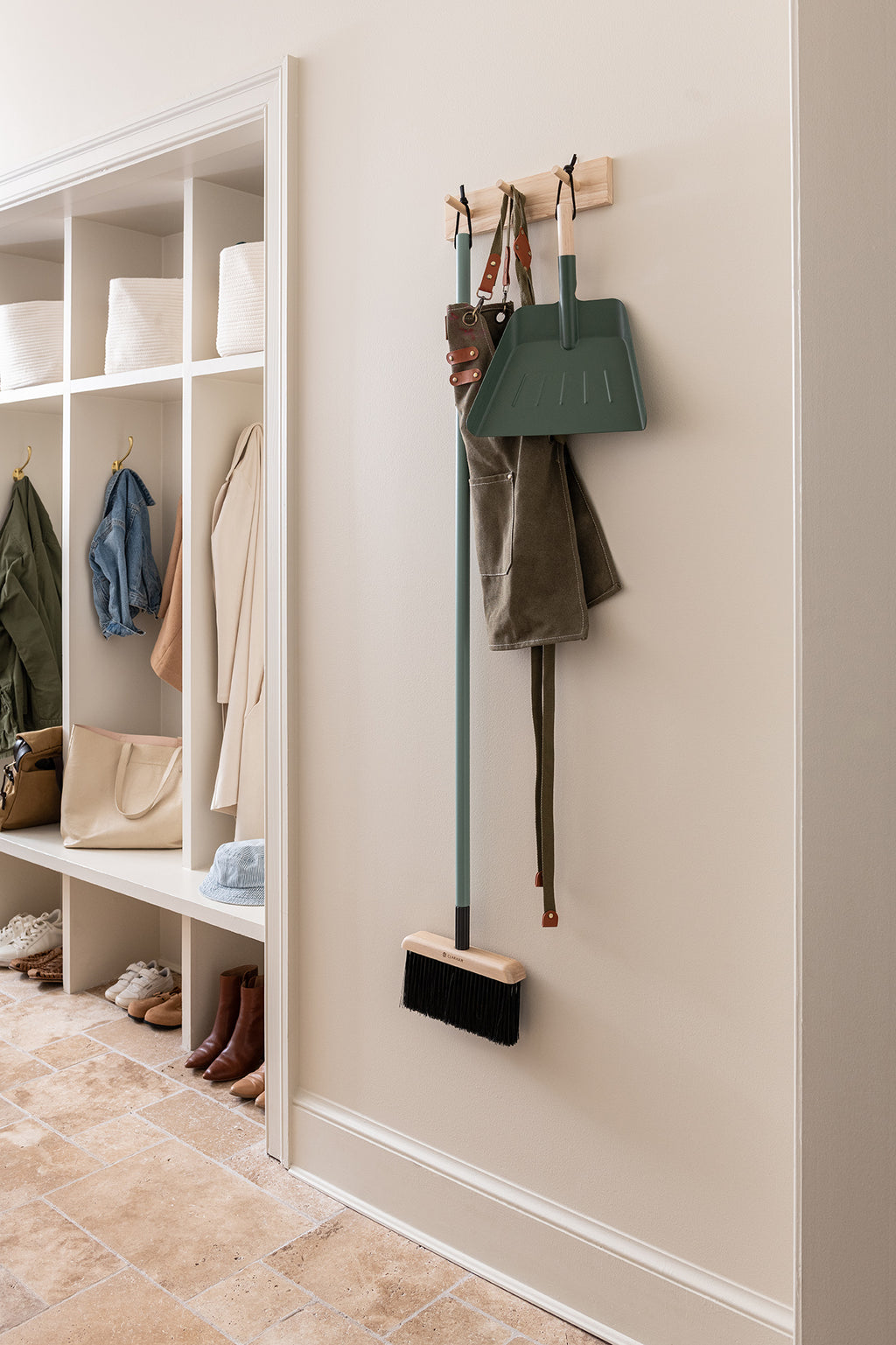 The Dustpan